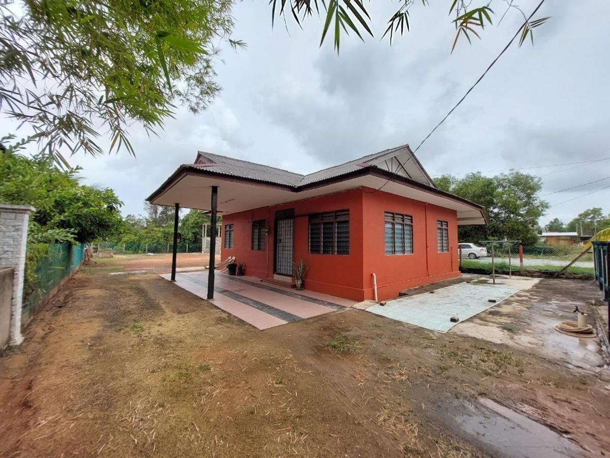 Homestay Ummi Kuala Terengganu Exterior foto